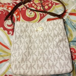 Micheal Kors Purse